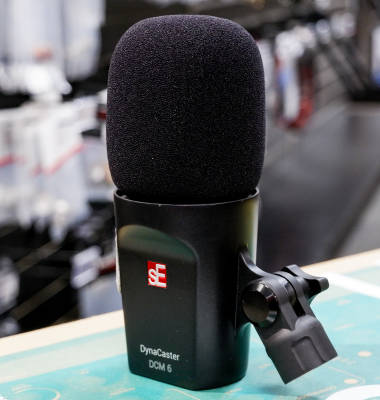 【新品・未開封】sE Electronics DynaCaster DCM6 SE Electronics DCM6 Dynacaster DCM 6 Broadcast Microphone